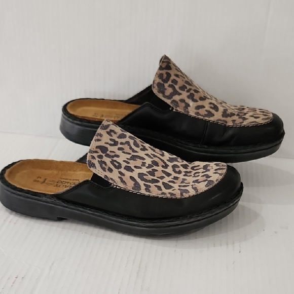 NAOT Leopard Print Black Women's Slip-On Shoes Size 9 - Picture 1 of 8